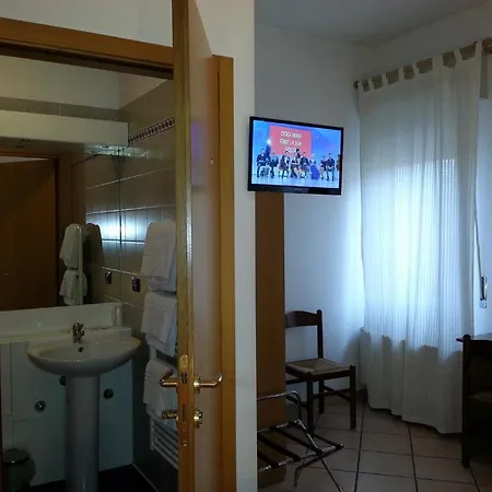 Pizzeria Sole Hotel *